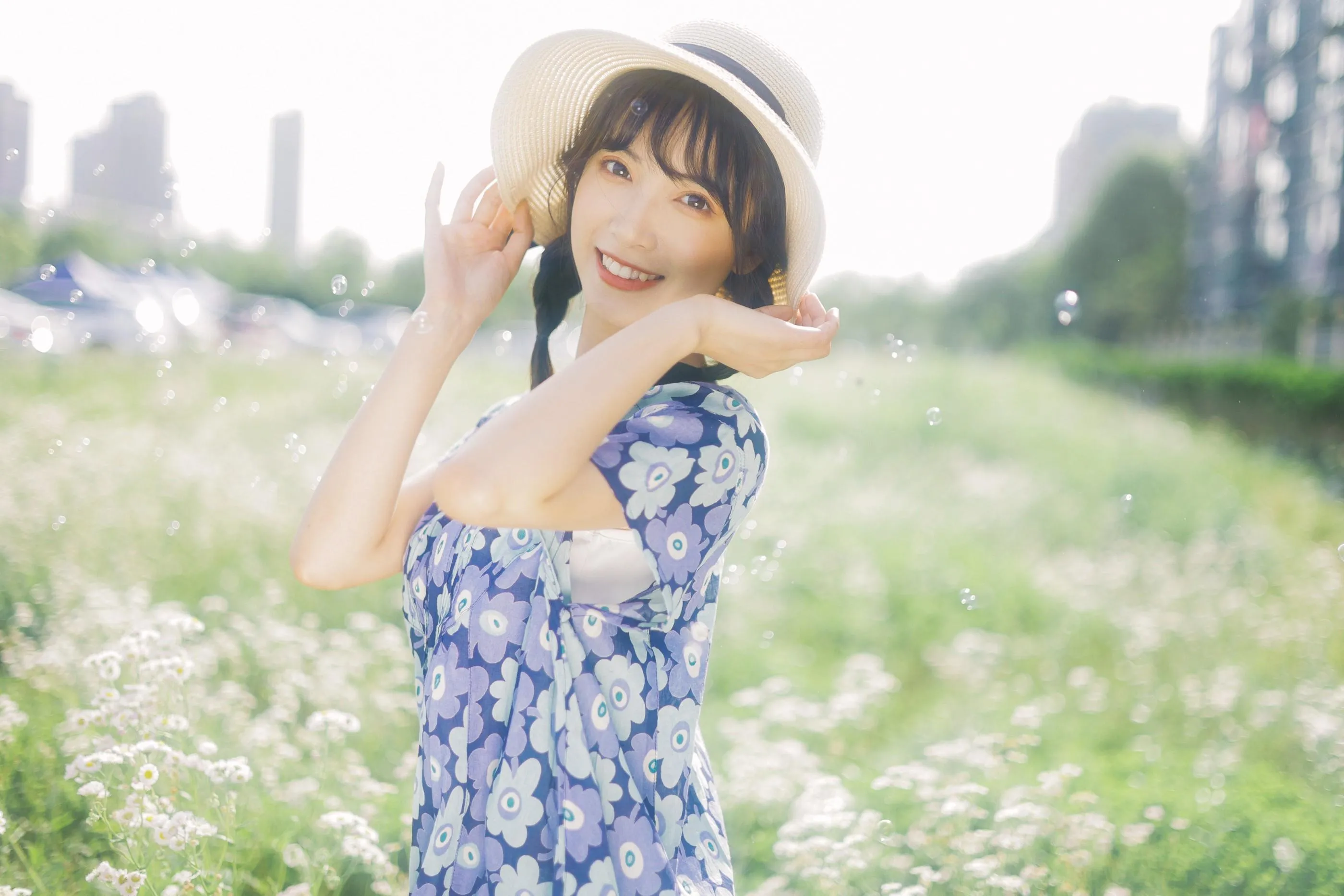 [YITUYU艺图语]2022.07.06 初夏的花海 一只阿梦崽 [35P]插图6